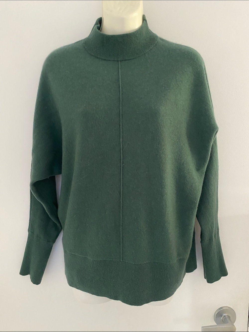 Green Mock Neck long sleeved 100% Cashmere 2-ply Sweater by Tahiri Size Large